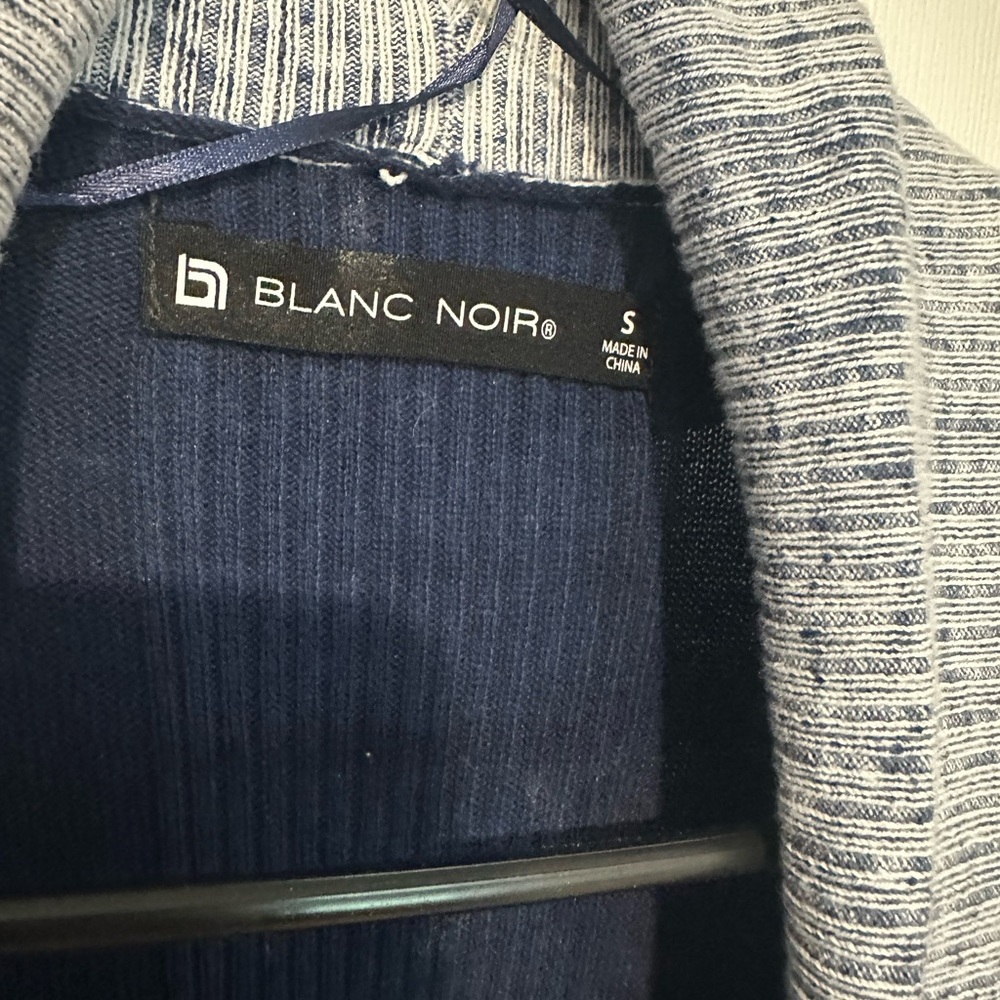 NWOT Blanc Noir Huntress Blue Cardigan Stylish new without tags - Picture 4 of 13